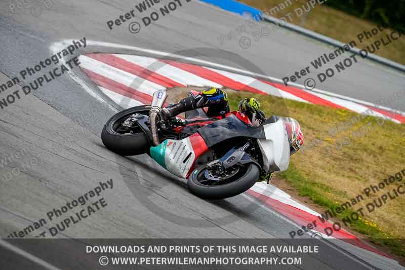 donington no limits trackday;donington park photographs;donington trackday photographs;no limits trackdays;peter wileman photography;trackday digital images;trackday photos